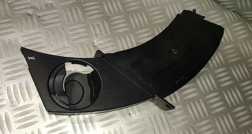 фото №7, Bmw 5 e60 e61 подстаканник кронштейн na напитки контейнер бардачок na кружка 7063165