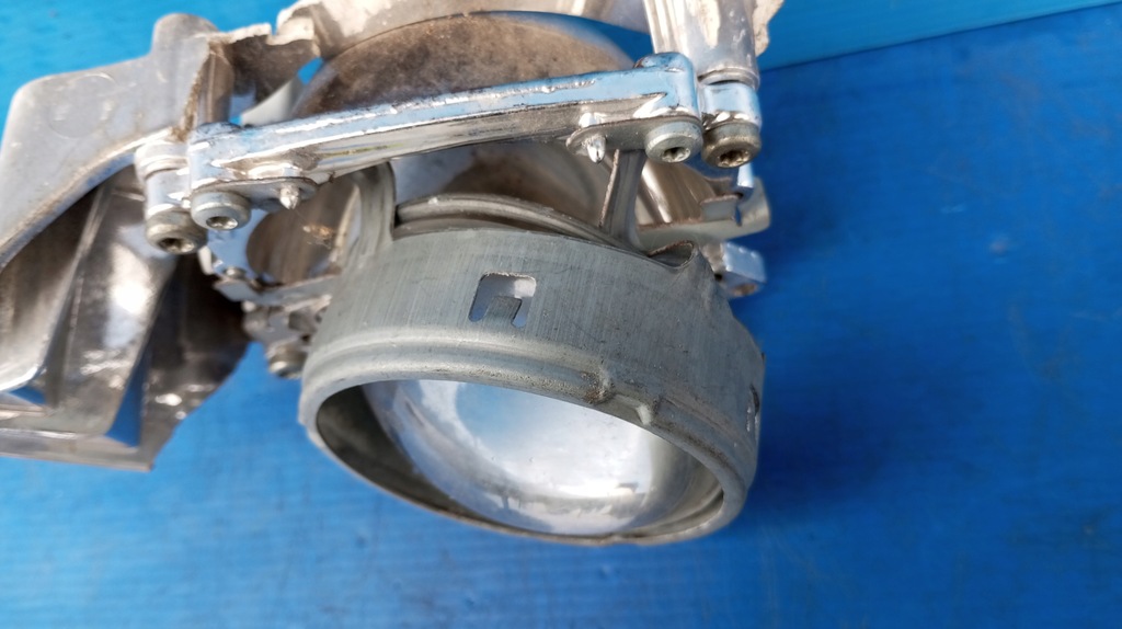 фото №5, Клапан корпус лінзи лампи перед ксенон 1305310167 bmw e46 1305310969