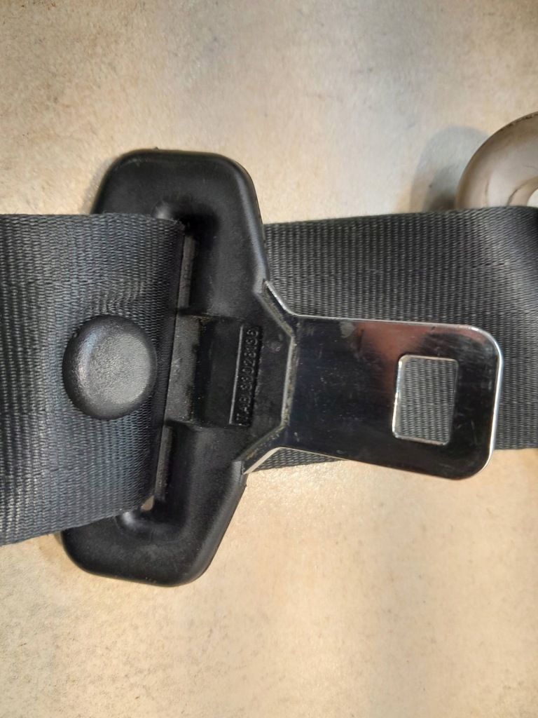 фото №10, Pas безпеки правий перед nissan micra k12 86