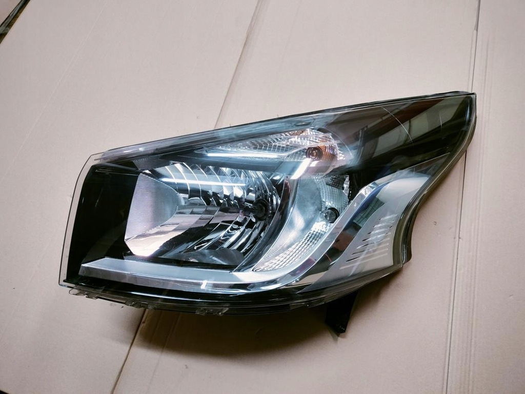 фото №1, Лампа ліва фара перед renault trafic iii 14- eu комплектна