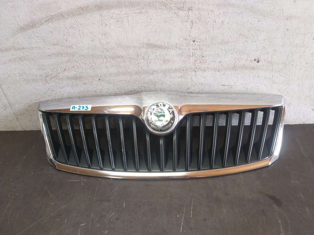 фото №1, Решётка радиатора решётка радиатора skoda octavia 2 ii lift 1z0853651c