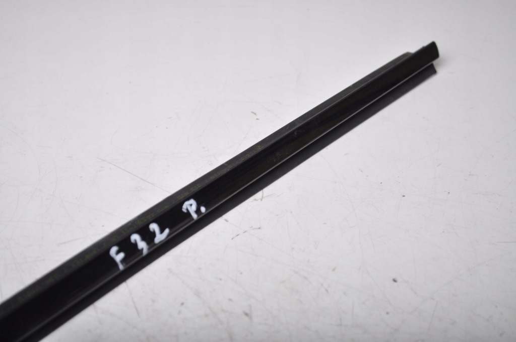 фото №2, Bmw f32 молдинг дверь правая перед передняя 7279773