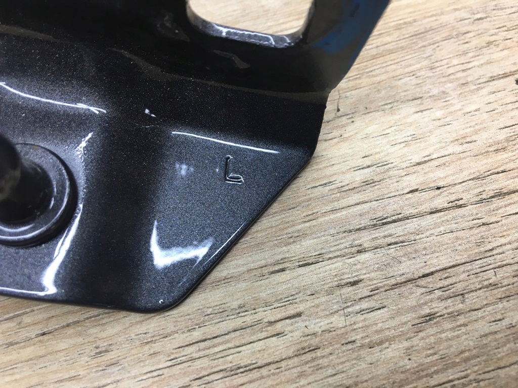 фото №13, Петля капот левый перед lh tesla x 1058041-00-b