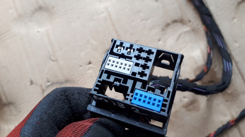 фото №4, S4 b9 a4 8w штекер колодка радио 8x0035444 a5 8w