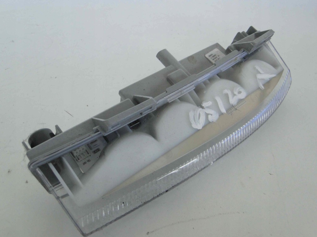 фото №3, Mercedes c klasa w204 204 led drl правый szary