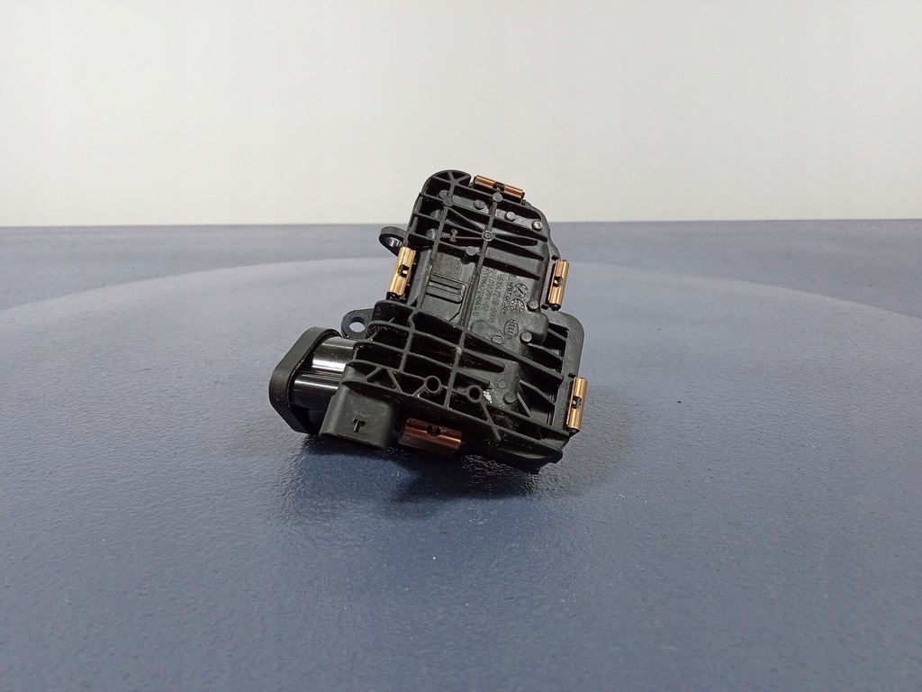 фото №4, Bmw 1 f40 f44 f46 1.5 t b38a термостат 6py012794