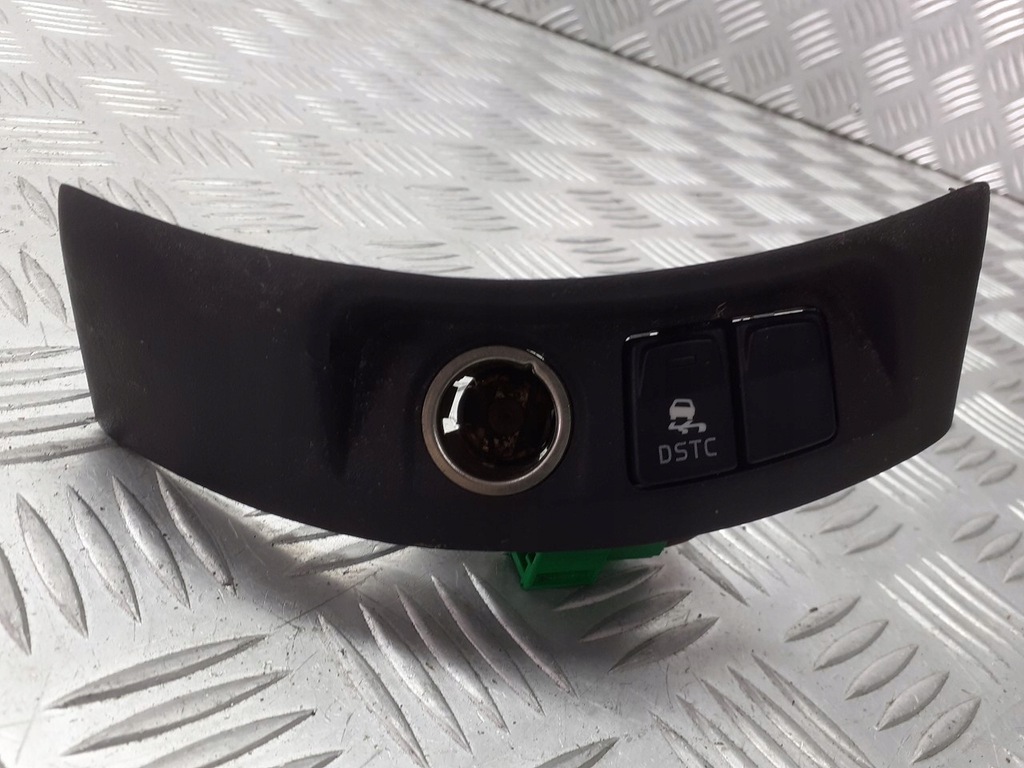 фото №1, Разъём прикуривателя volvo s40 ii 2.0.d 8686026