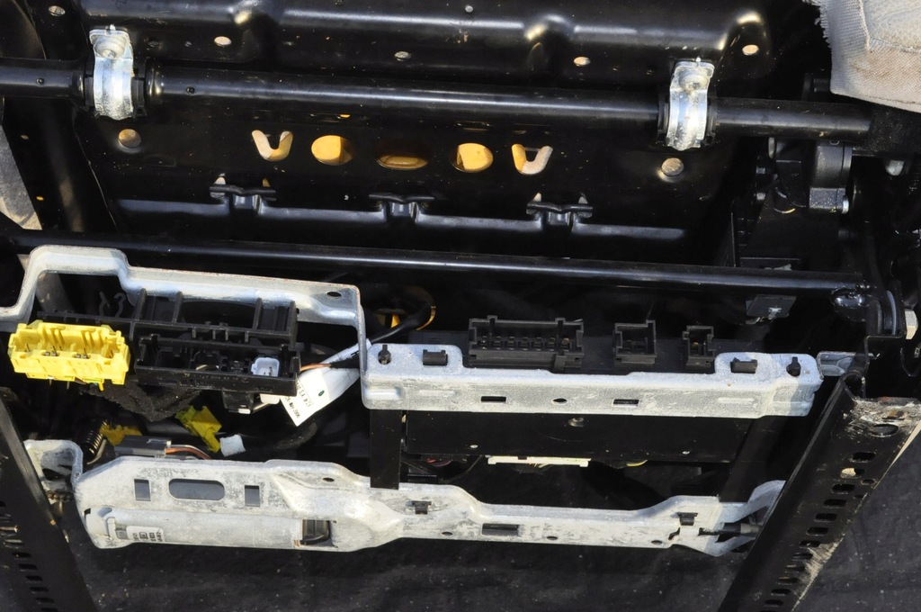 фото №16, Mercedes gl x164 сидіння з пам'ять заднє сидіння 2 також 3 ряд обшивки англійські