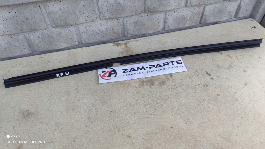 фото №1, Молдинг zbierajaca правый перед внутренняя scenic ii