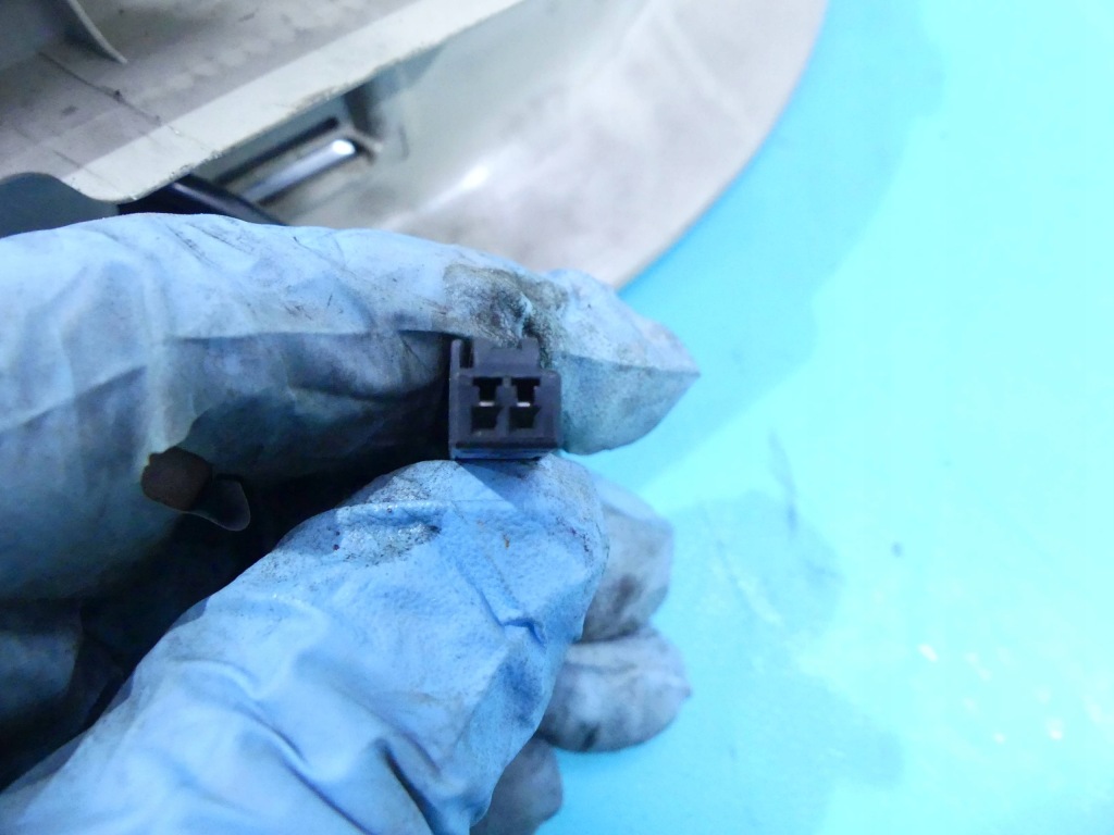 Молдинг порог правый  перед панели lexus rx 2 03-08 европа Доставка