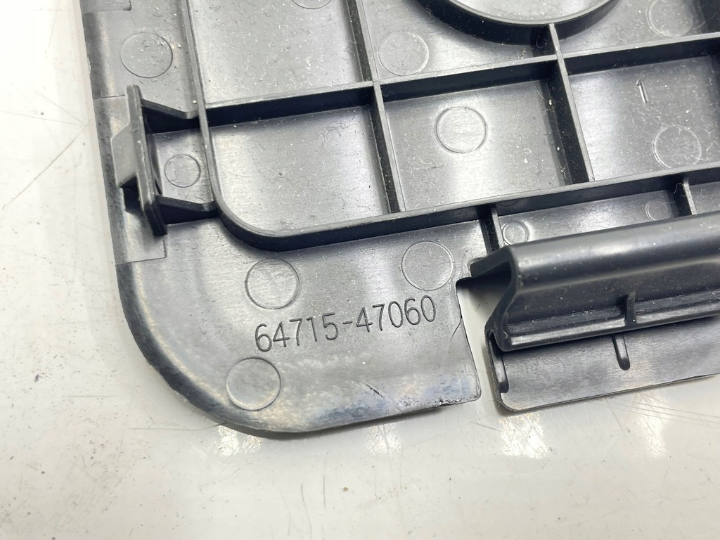 фото №5, Toyota prius prime 2016 інше частини салону автомобіля