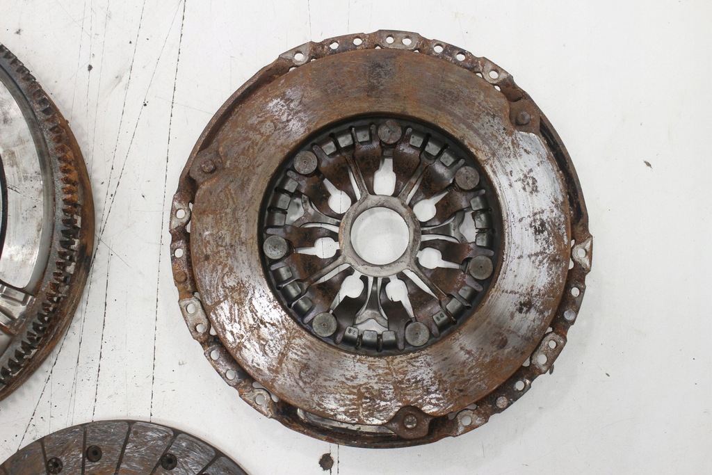 фото №8, Колесо двухмассовый сцепление renault megane iv 1.6 dci