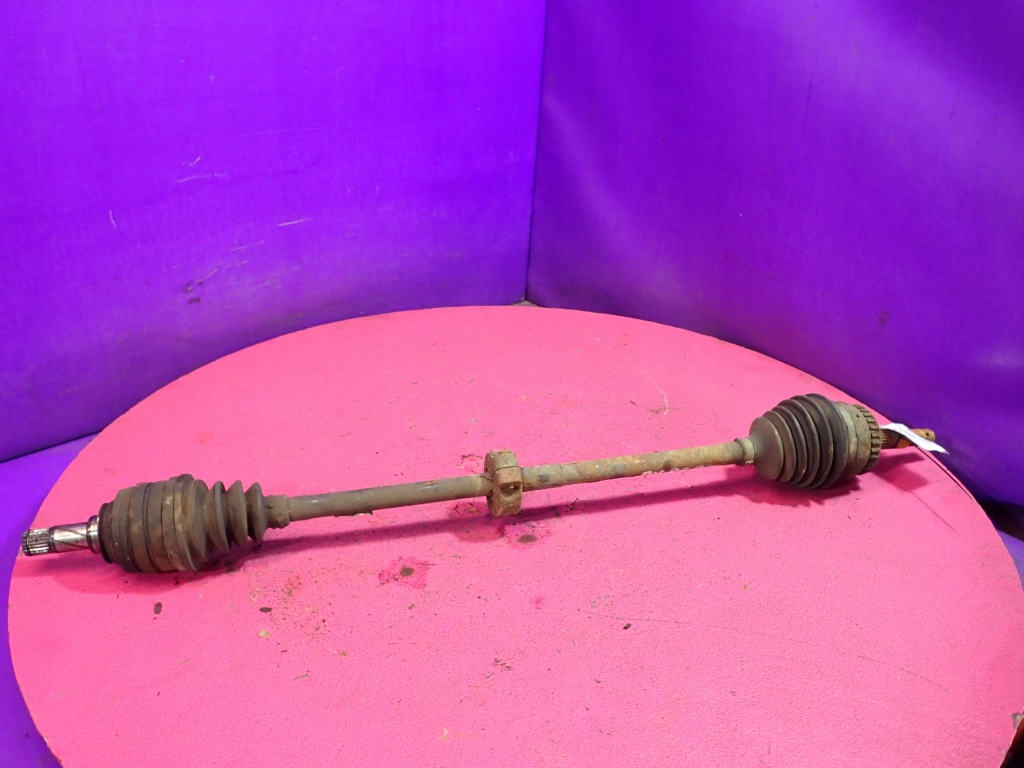 Купити Opel astra f 1.6 b привідний вал права довга abs