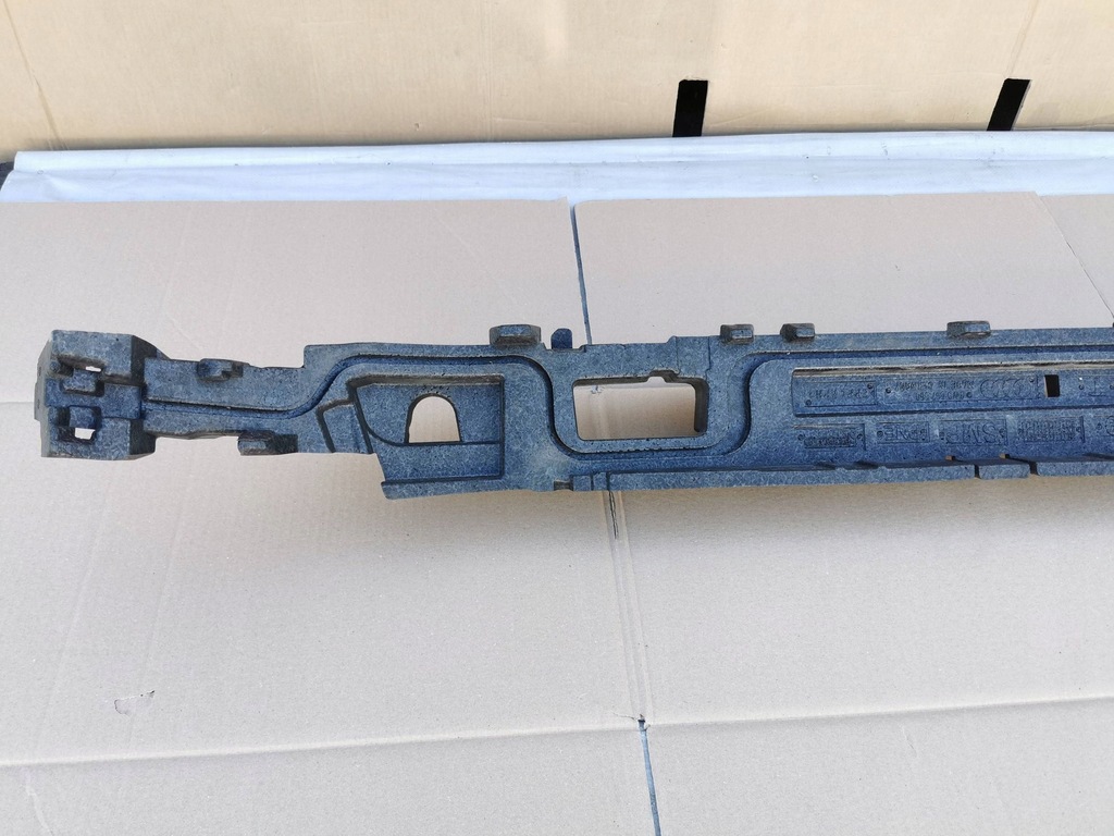 фото №6, Audi a4 b9 8w0 allroad 16- абсорбер бампера передній піна 8w0807550t