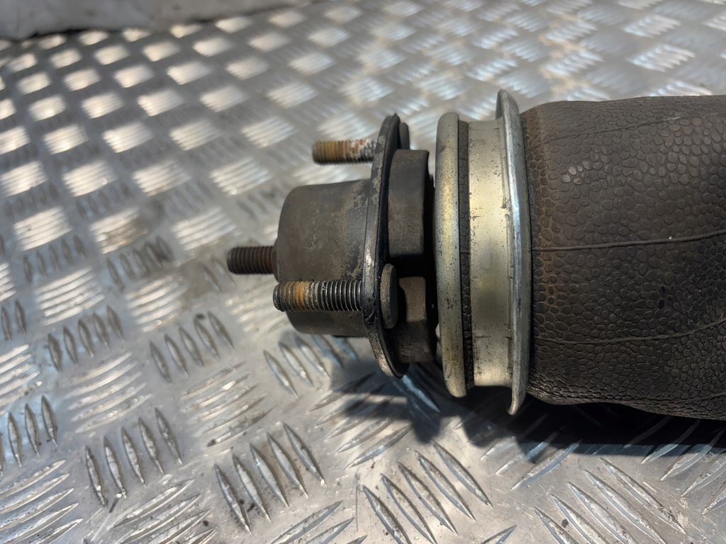 фото №9, Подушка підвіска кабіни scania r iberman 16a0345i