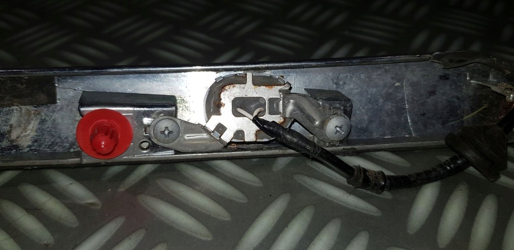 фото №10, Infiniti fx ii qx70 молдинг хром накладка кришки багажника кнопка 12r