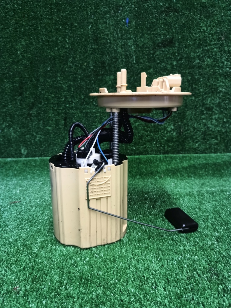 фото №1, Opel zafira c 2.0 cdti насос топлива 13588661