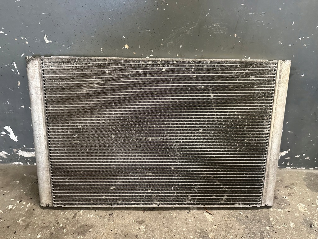 Радиатор воды audi a8 d3 4.2 tdi 4e0121251 Недорого