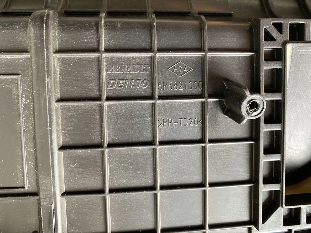 фото №15, Renault captur 2013- корпус фільтрів салонний