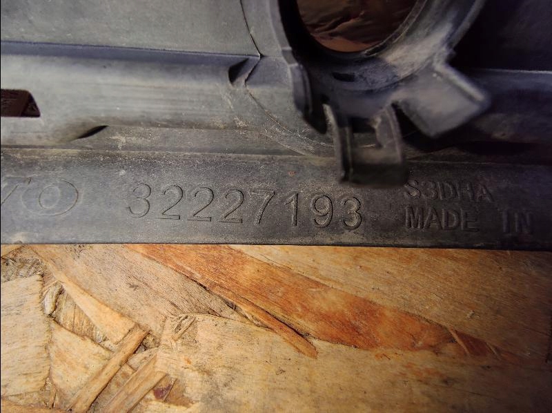 фото №15, Volvo xc90 ii xc-90 ii r-design 32227193 спойлер накладка бампера задня