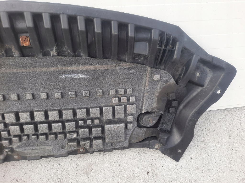 Mercedes w212 e klasa накладка нижняя под бампер в Украине