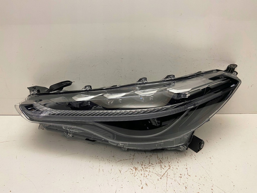 фото №1, Toyota corolla cross комплектна full led ліва лампа hasc016184