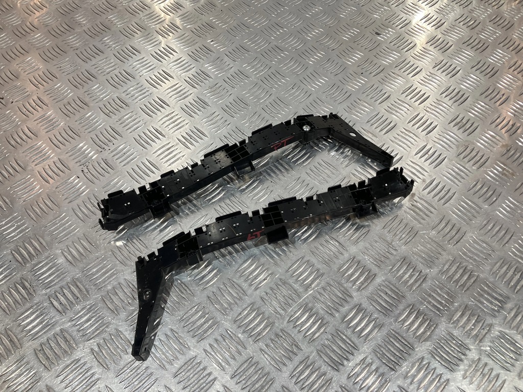 фото №1, Направляющая бампера правый задняя honda jazz v 20- crosstar