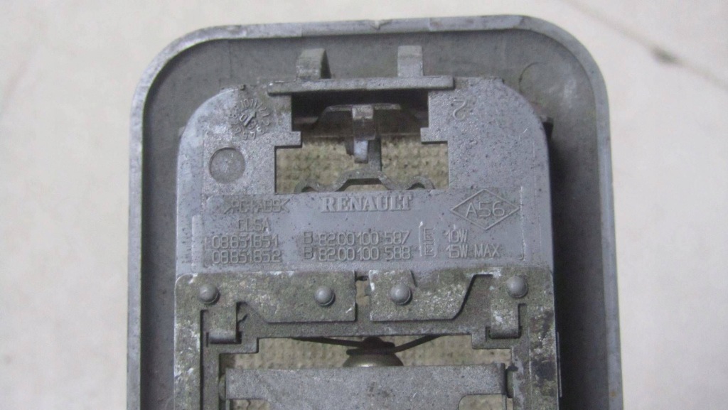 фото №4, Trafic vivaro ii лампа освітлення кабіни 8200100587