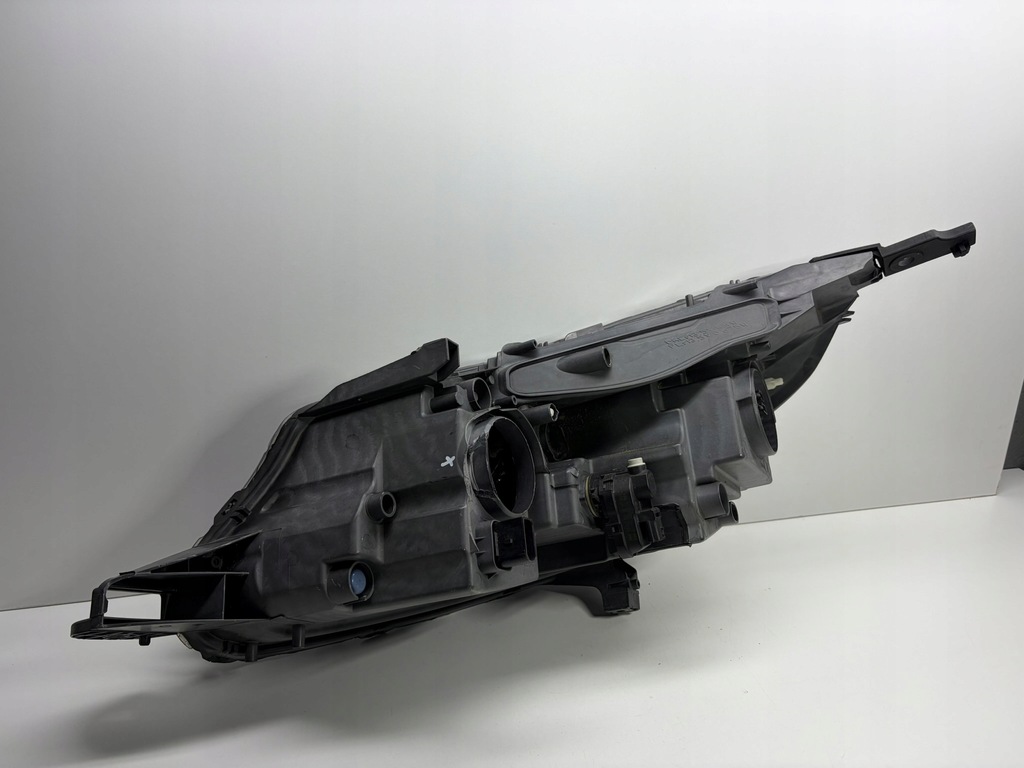 фото №8, Peugeot 2008 lift лампа передняя правый перед 9814739580