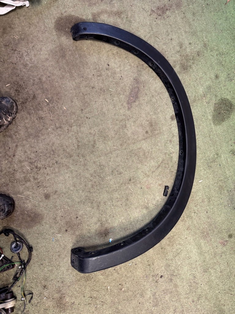 фото №1, Молдинг крила перед raptor 22 r l