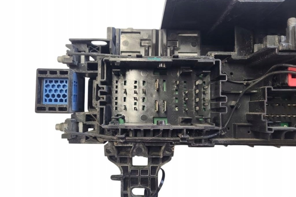 Коробка предохранителей tesla model s 103440600c 1.34l electric 2015 Цена