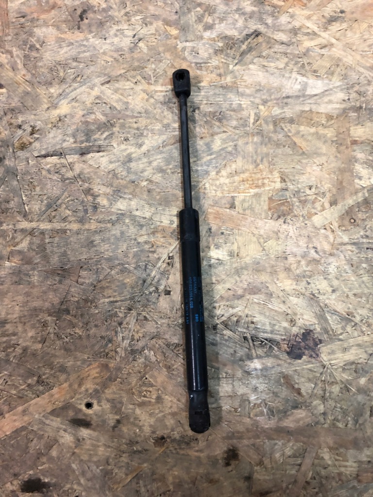 фото №1, Привод амортизатор капот audi a6 c7 4g8823359a