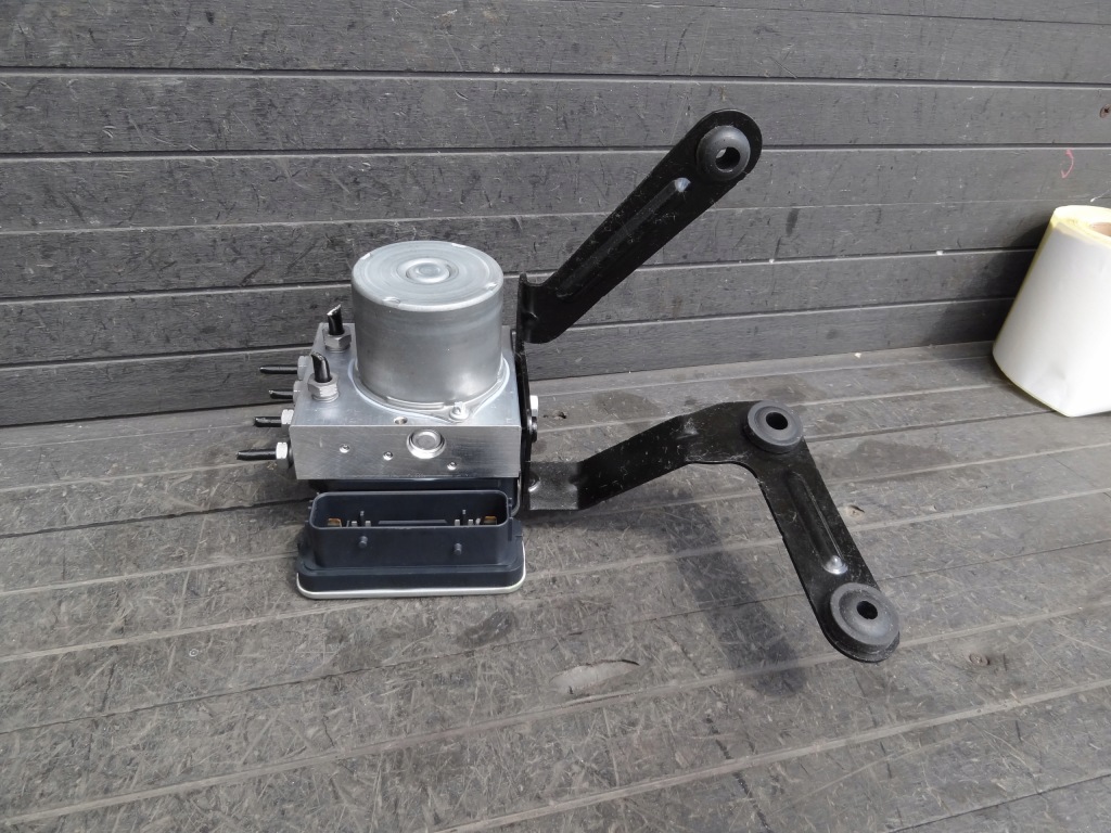 фото №1, Ford transit courier iii mk3 2024 1,0 ecoboost насос abs r2x6-2b373-ac