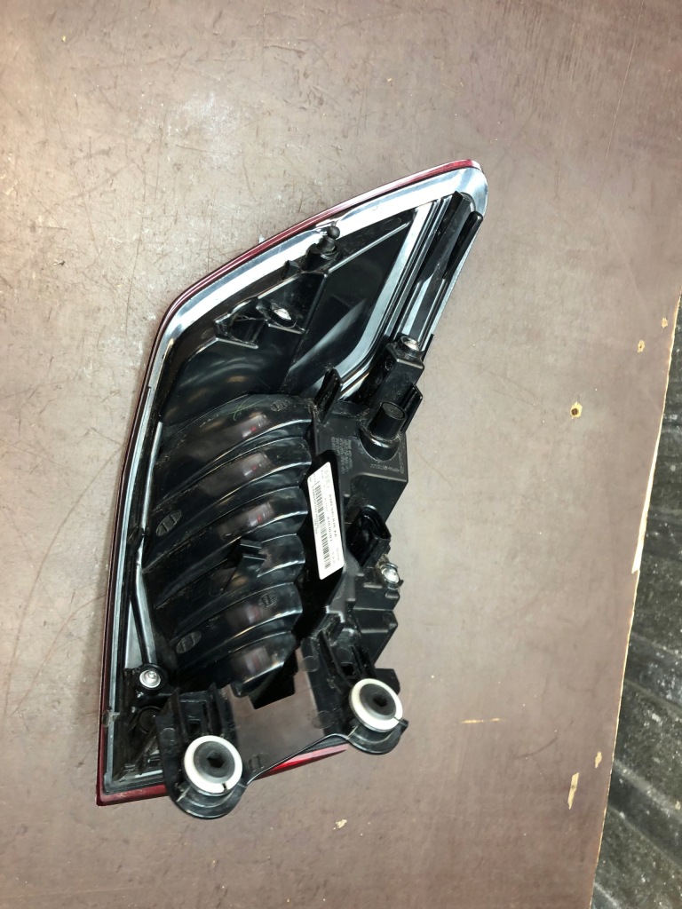 фото №4, Лампа ліва задня audi a4 iv b8