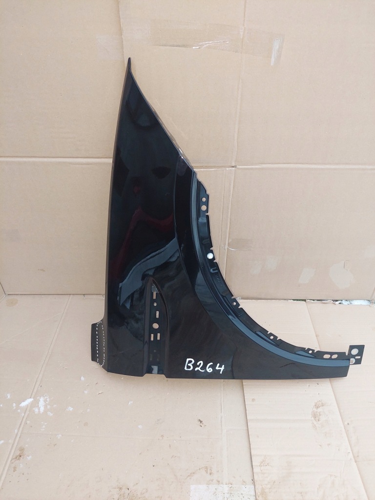 Купить Jaguar e-pace 17r . крыло правый перед b264