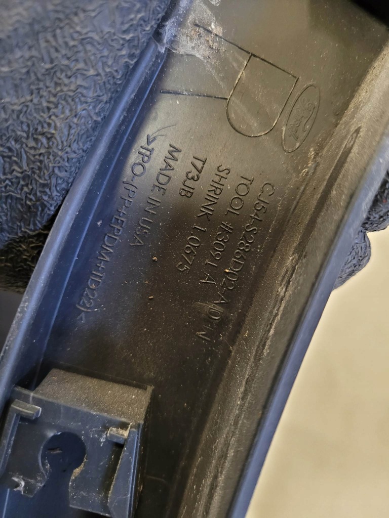 фото №6, Молдинг крыла задняя левая ford mk2 escape usa