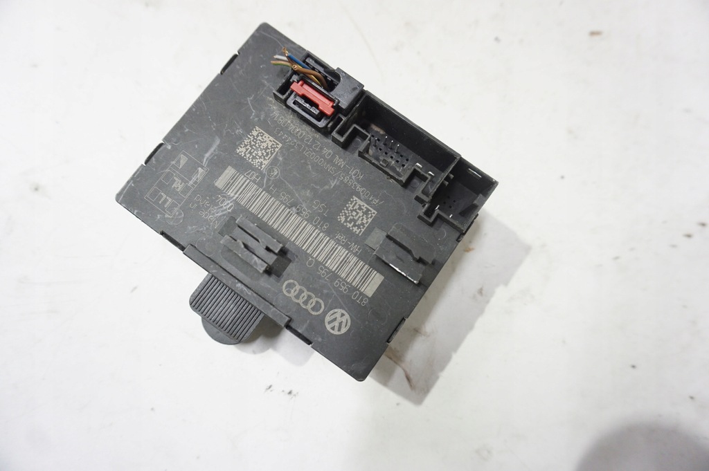 фото №1, Модуль блок управления дверь 8t0959795q volkswagen audi seat skoda