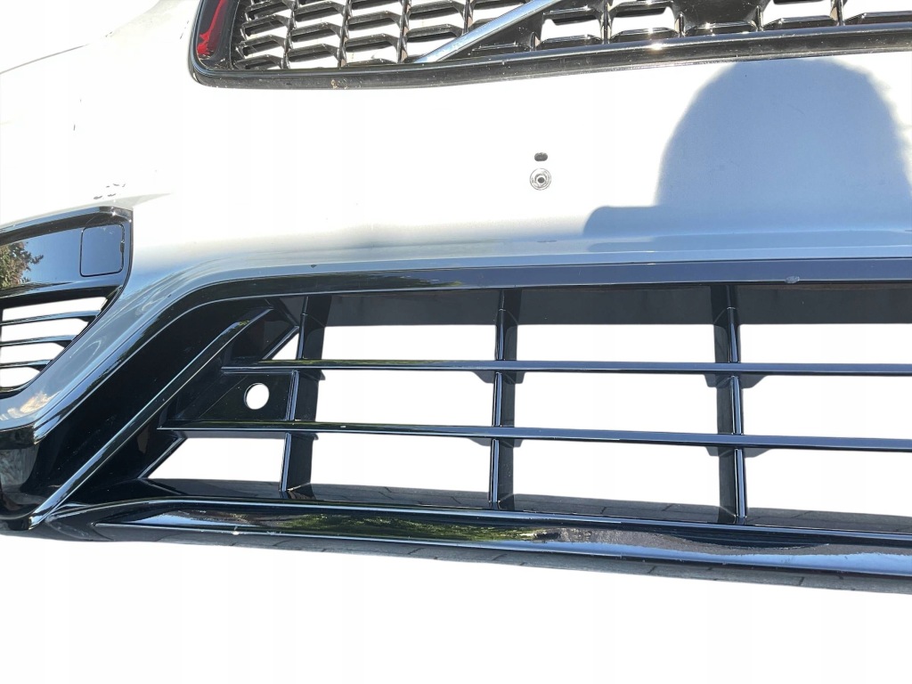 Купити Бампер, решітка , решітка радіатора, ґрати volvo xc-90 рестайлінг  r-design 276.