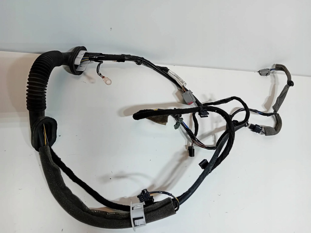 фото №1, Volvo v90 ii 2017 джгут кришки задній