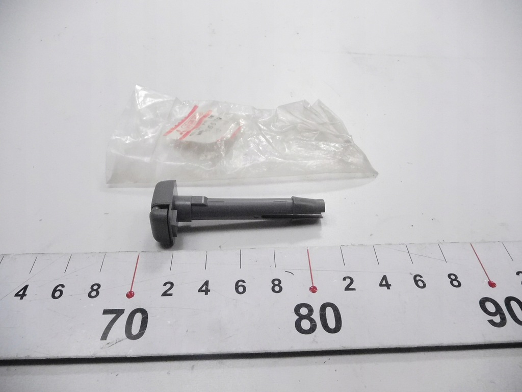 фото №6, Напрямна підголівник сидіння перед mitsubishi lancer оригінальний номер mb965579