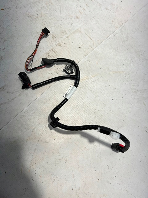 фото №1, Tesla model s электропроводка жгут дверь 1069106-01-a