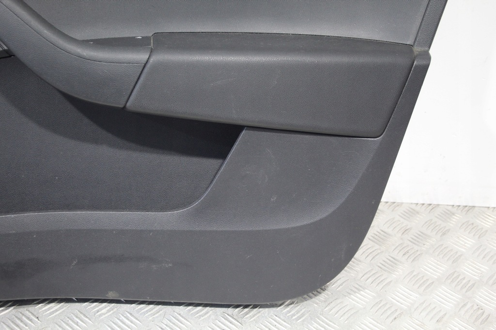 фото №4, Обшивка дверь правый перед skoda rapid 5ja 5j