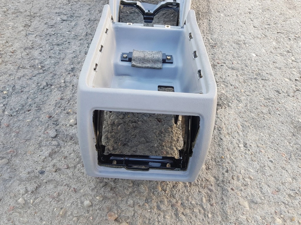 фото №10, Тунель середній панель приладів siwy оригінал 8 125 555 bmw 7 e38 przedlift europa