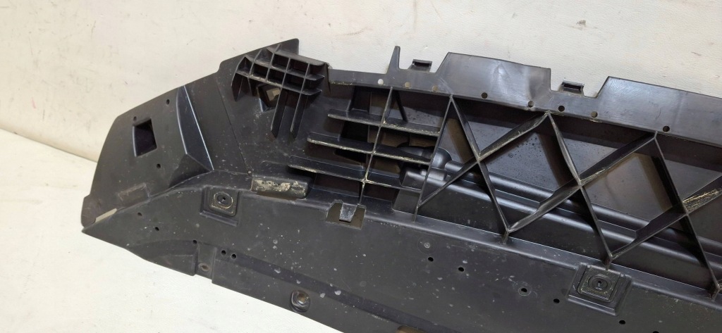 Плита защита нижняя бампера audi q5 80a 80a807233b Недорого