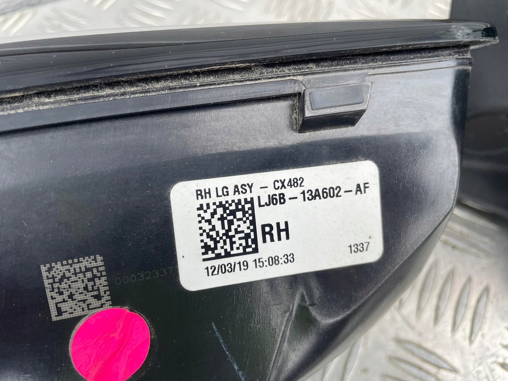 фото №8, Ford escape mk4 лампы задняя комплект правая 20- lj6b-13404-ag