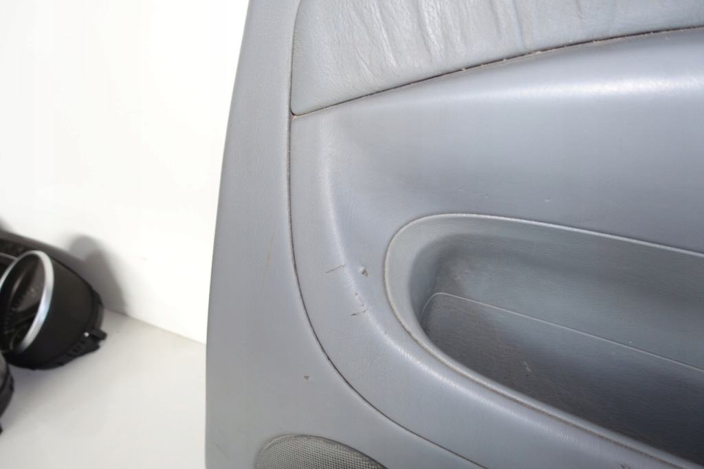 Mercedes w163 ml рестайлинг  обивка дверь обшивка правый задний  задний в Украине