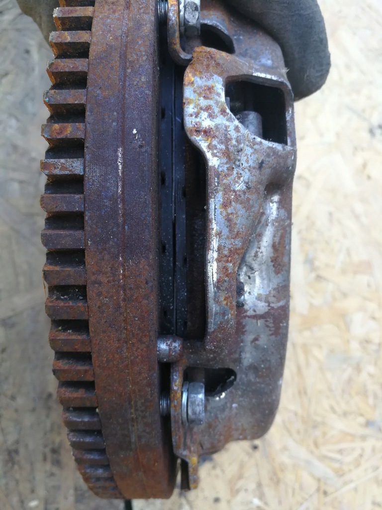 фото №4, Колесо маховик + сцепление toyota auris 1.4d 2010