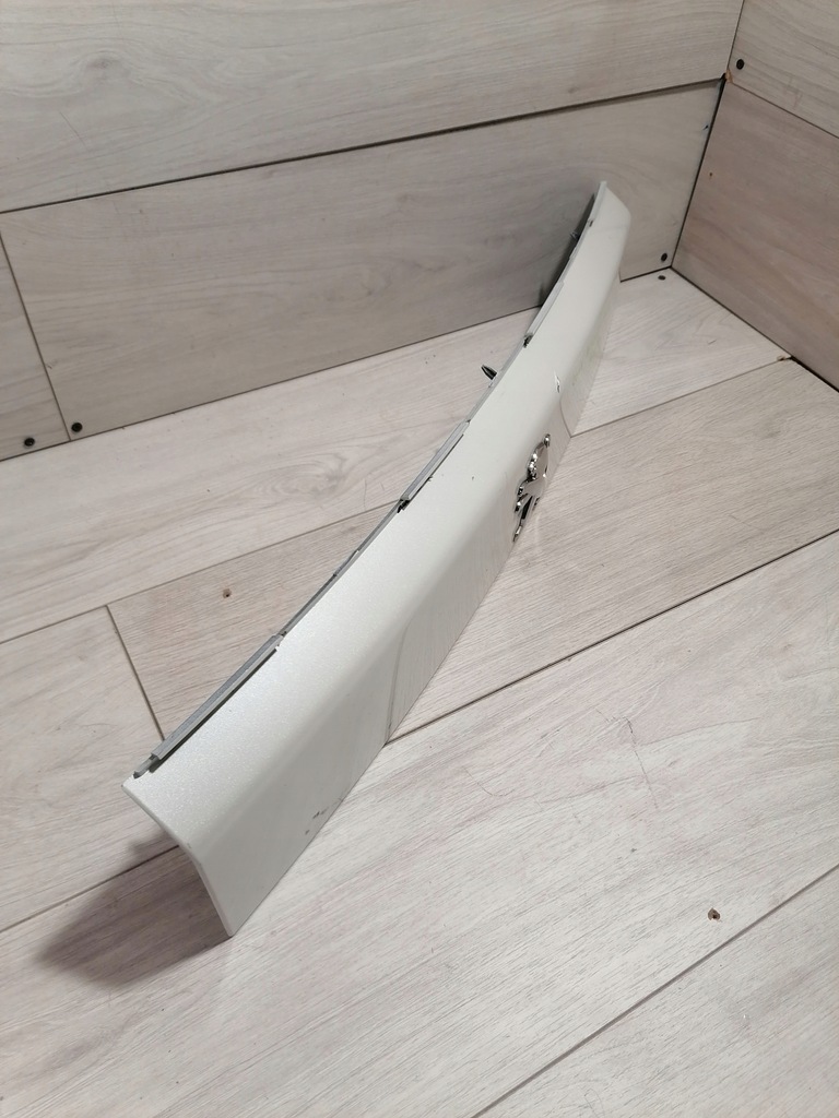 фото №8, Peugeot 2008 ii накладка молдинг крышки задняя 9828080080