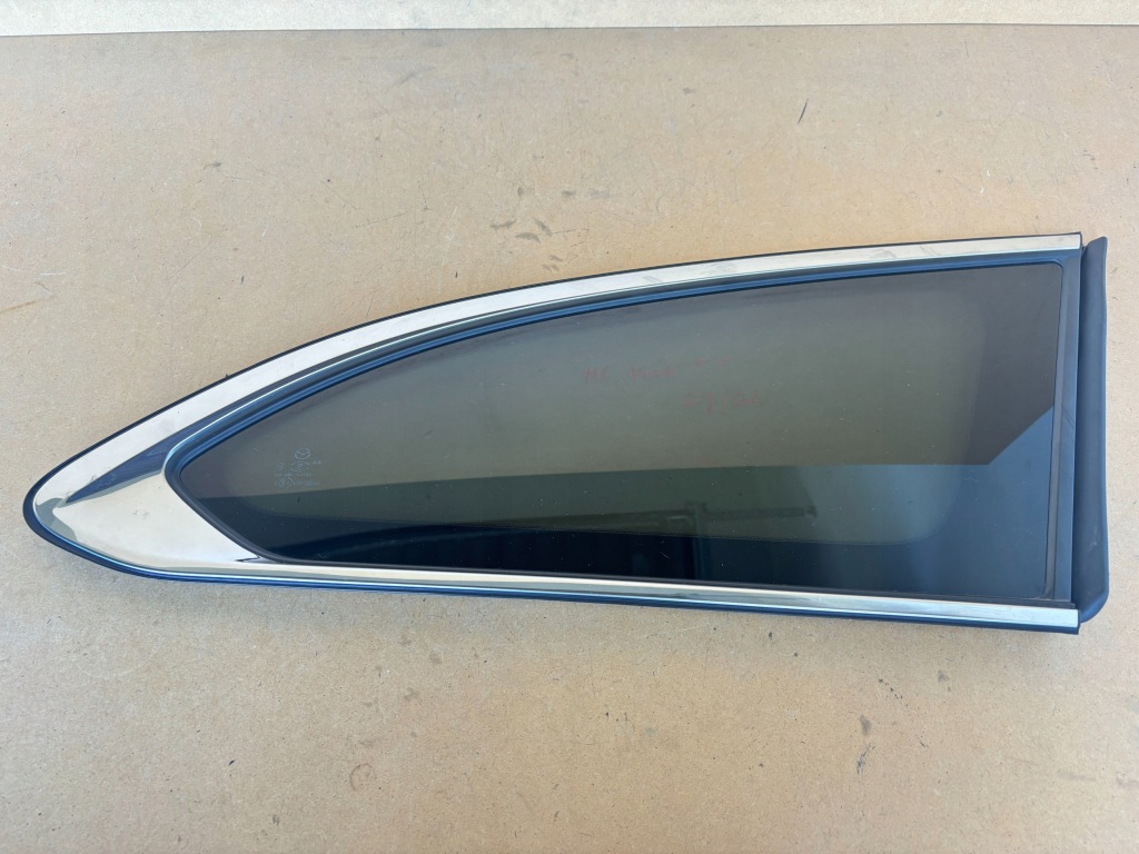 фото №1, Mazda 6 gj kombi скло бічна кузовна права