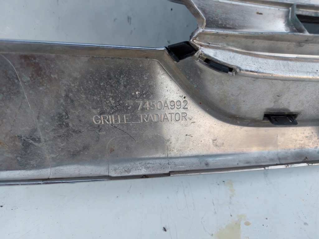 фото №12, Mitsubishi outlander lift 15- решітка радіатора решітка радіатора